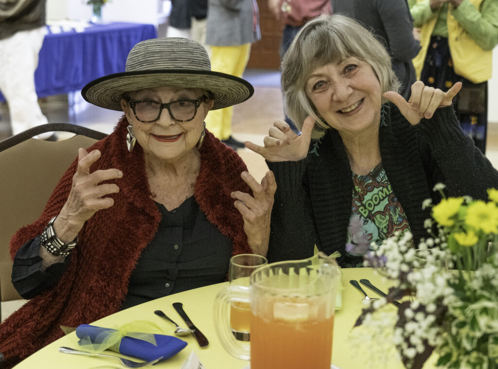 Venera di Bella and Lois Boubong